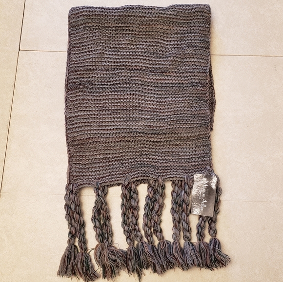 Marcus Adler Accessories - Marcus Adler Knit Scarf - NWT